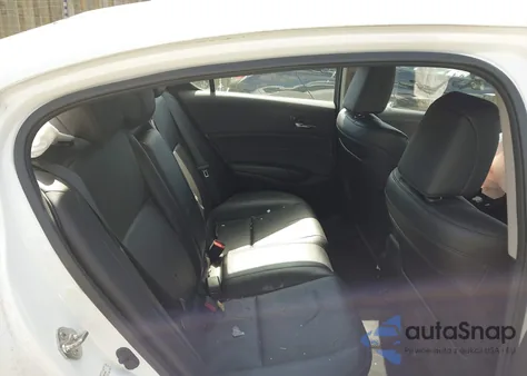 2013 Acura Ilx 2.0L из США, поврежденный, VIN 19VDE1F55DE007382